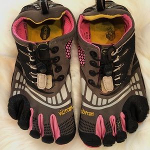 Vibram Toe Shoes